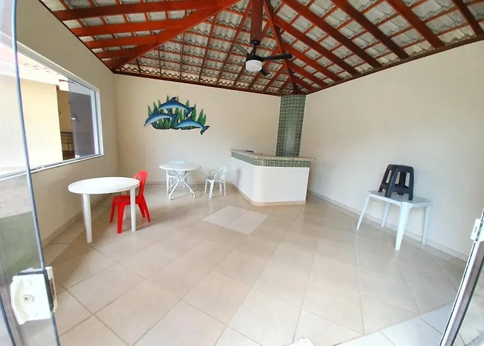 Lindo apto com 3 quartos, apenas 1 quadra da praia das Toninhas
